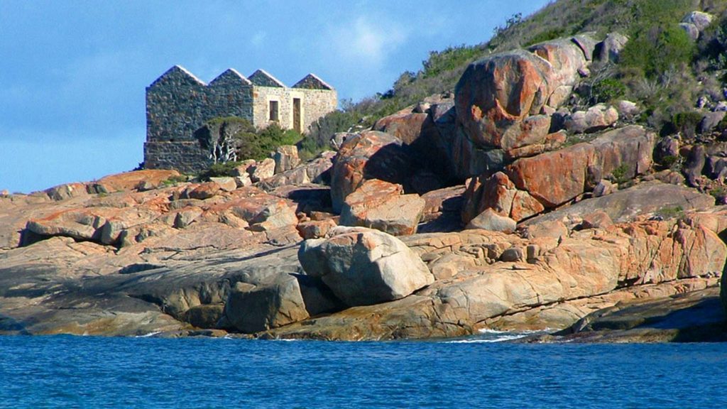 Point King Lighthouse: Historic Landmark and Scenic Views